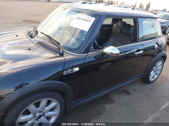 2005 MINI COOPER S WMWRE33535TG99339 Photo 5