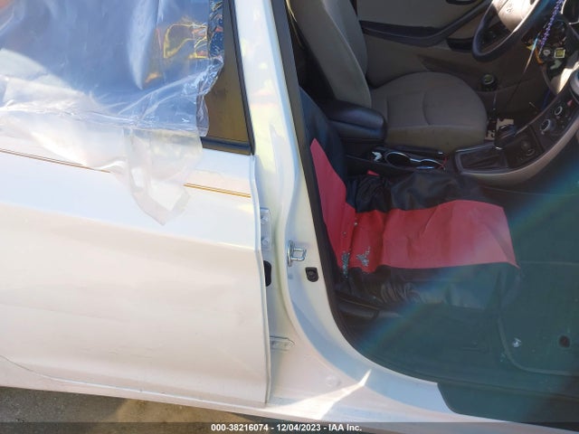 Hyundai ELANTRA SE 2016 5NPDH4AE1GH669452 Image 5