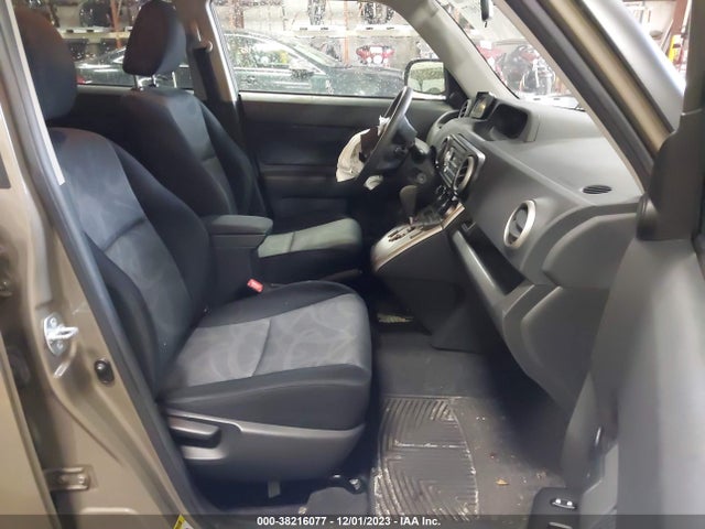2011 SCION XB VIN: JTLZE4FE7B1125985
