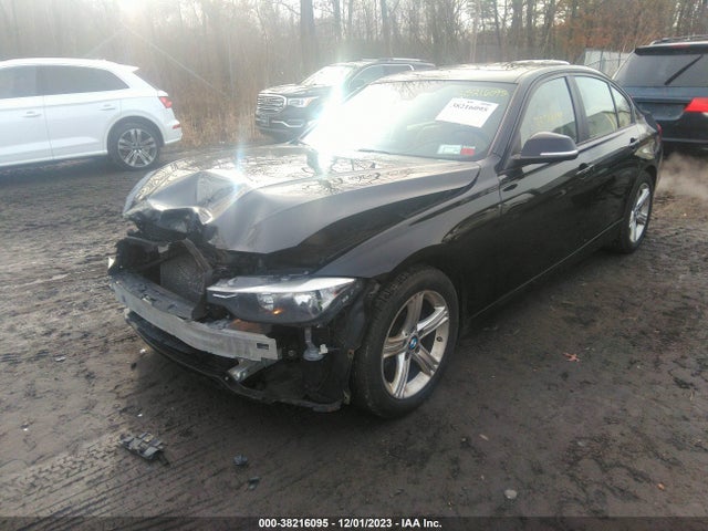 BMW 320i Xdrive 2015 WBA3C3G51FNS74260 Image 2