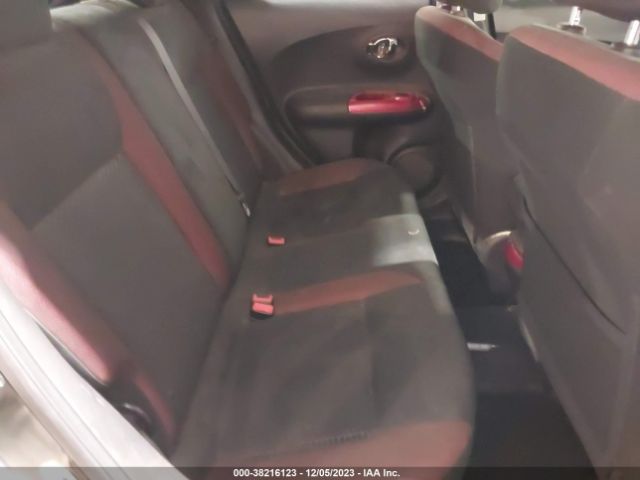 JN8AF5MVXFT555555 Nissan Juke Sv