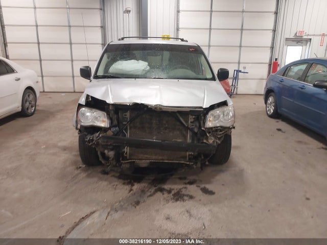 2010 CHRYSLER TOWN & COUNTRY LX VIN: 2A4RR2D14AR357047