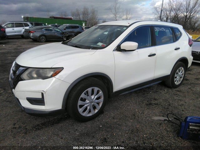 Nissan ROGUE S 2017 JN8AT2MT4HW148516 Image 2