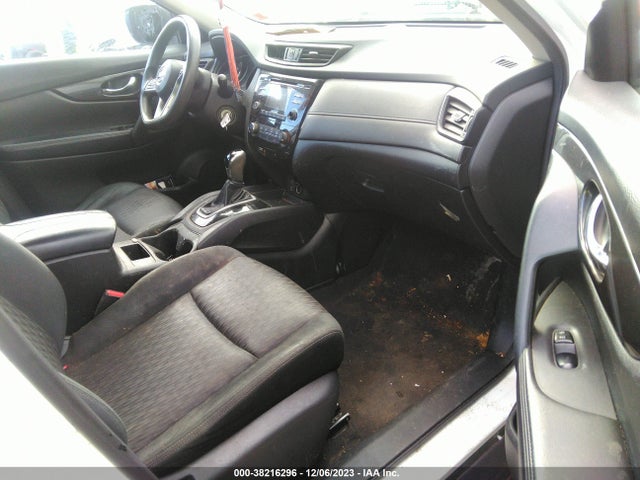 Nissan ROGUE S 2017 JN8AT2MT4HW148516 Image 5
