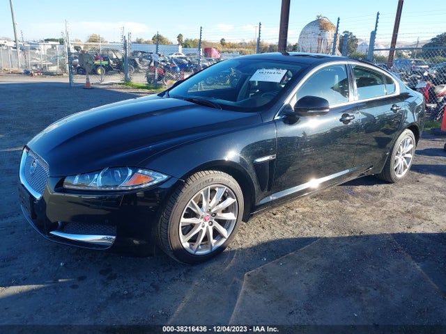 2015 JAGUAR XF SAJWA0FS7FPU87635 Photo 1