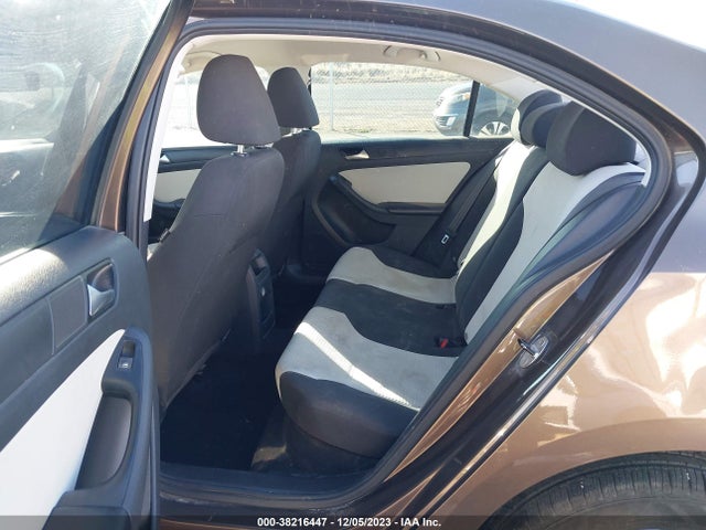 3VW2K7AJ0FM201838 Volkswagen Jetta 2.0l S