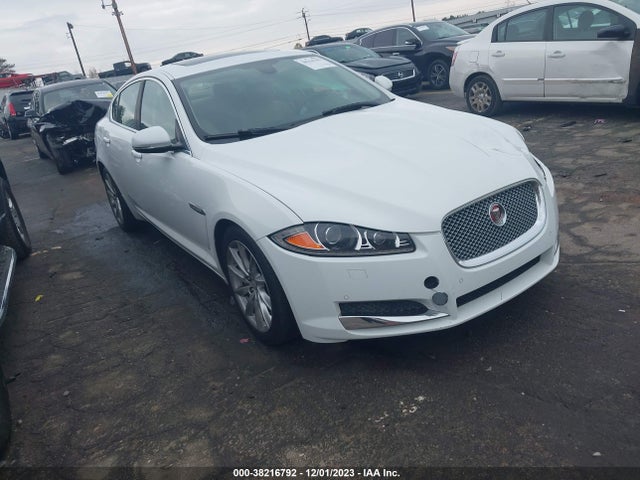 2015 JAGUAR XF SAJWA0FSXFPU78900 Photo 0