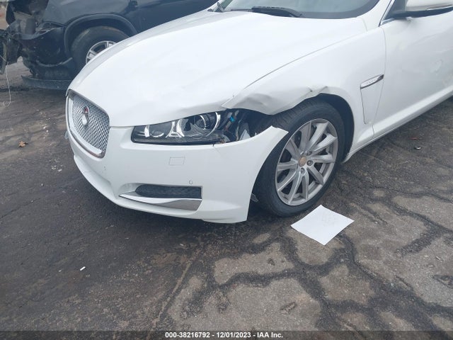 2015 JAGUAR XF SAJWA0FSXFPU78900 Photo 9