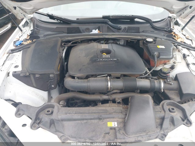 2015 JAGUAR XF SAJWA0FSXFPU78900 Photo 5