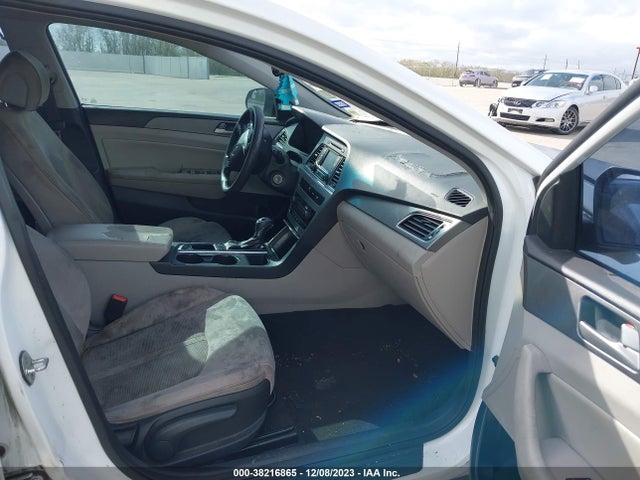 2015 HYUNDAI SONATA SE VIN: 5NPE24AF3FH253366