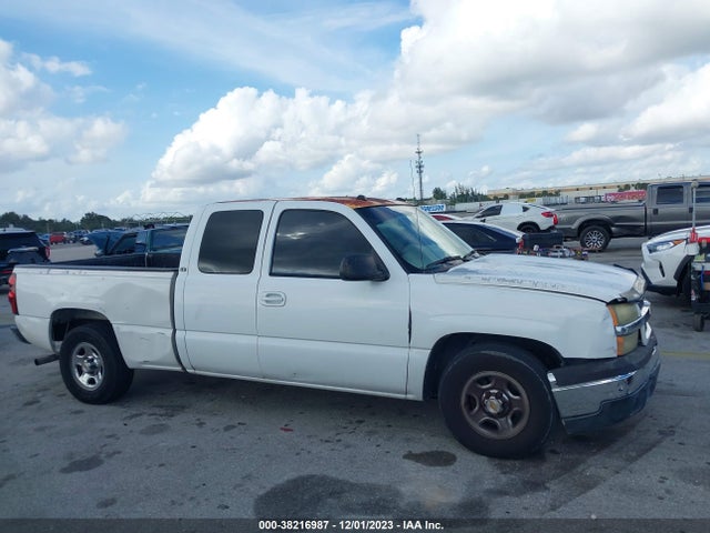 2004 CHEVROLET SILVERADO 1500 LS VIN: 2GCEC19T241143266