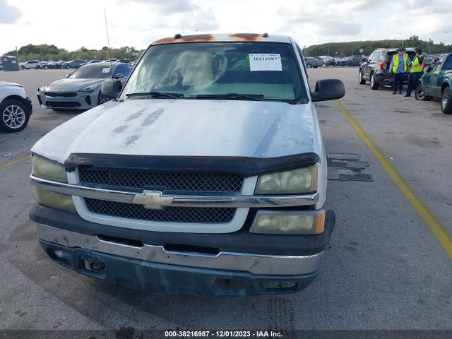 2004 CHEVROLET SILVERADO 1500 LS VIN: 2GCEC19T241143266