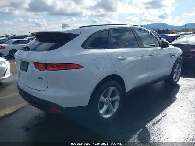 2018 JAGUAR F-PACE SADCJ2FXXJA257130 Photo 3