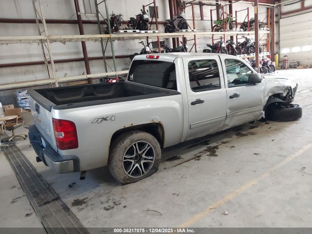 2013 CHEVROLET SILVERADO 1500 LT VIN: 3GCPKSE76DG110028