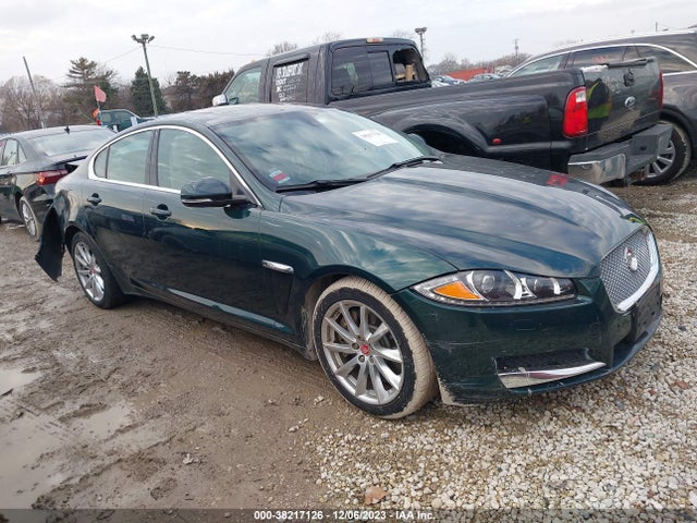 2015 JAGUAR XF SAJWA0FS0FPU50670 Photo 0