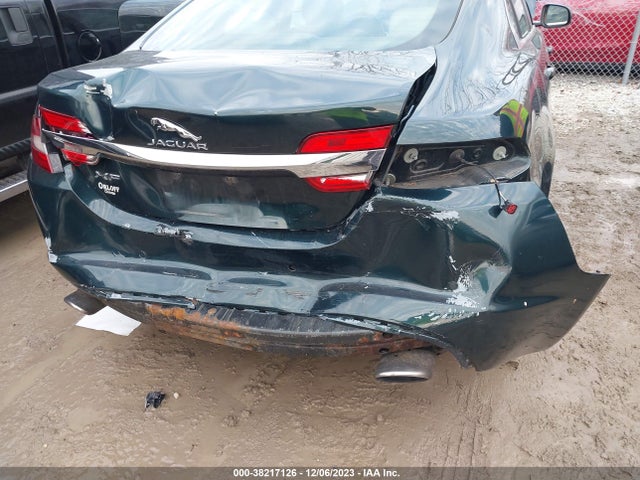 2015 JAGUAR XF SAJWA0FS0FPU50670 Photo 5