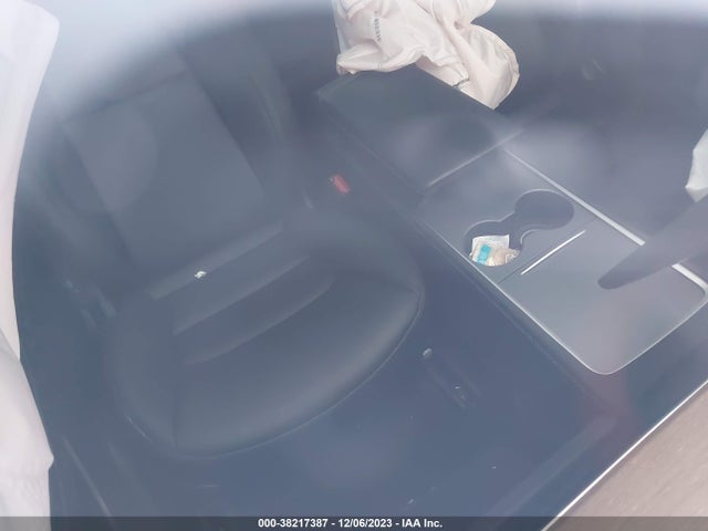 2023 TESLA MODEL Y 7SAYGDEF8PF750800 Photo 4