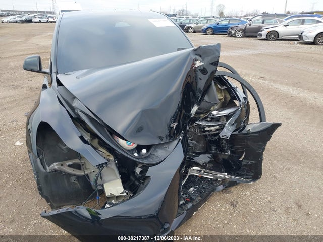2023 TESLA MODEL Y 7SAYGDEF8PF750800 Photo 5
