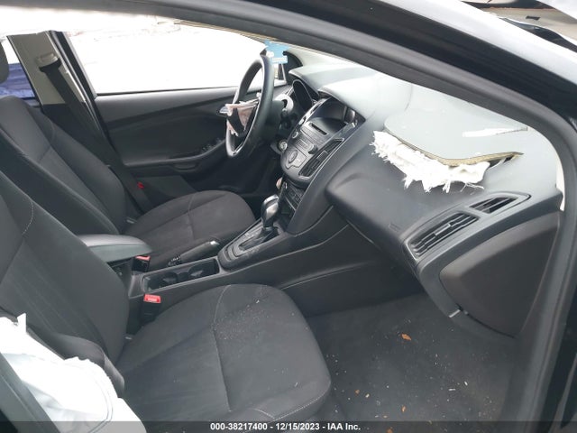 Ford FOCUS SE 2016 1FADP3F23GL264609 Image 5
