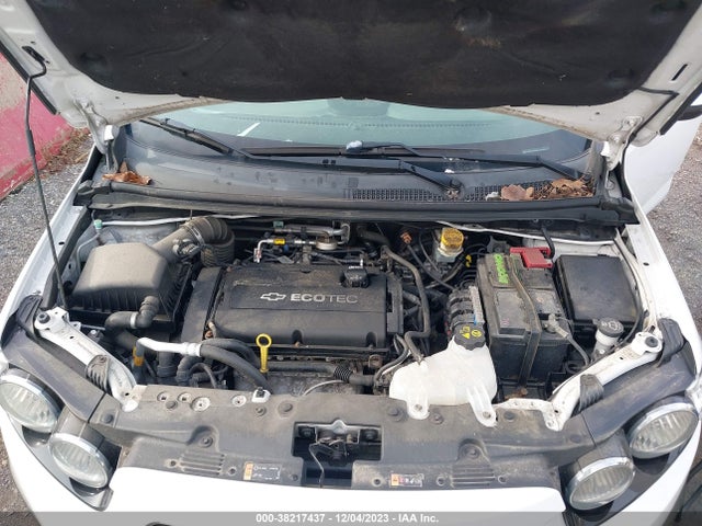 Chevrolet Sonic Ls Auto 2015 1G1JA6SGXF4185974 Image 10