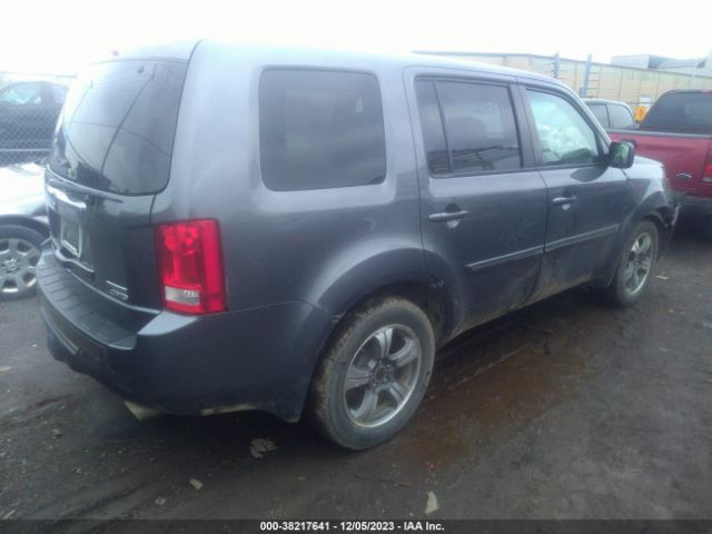 5FNYF4H33FB073946 Honda PILOT SE