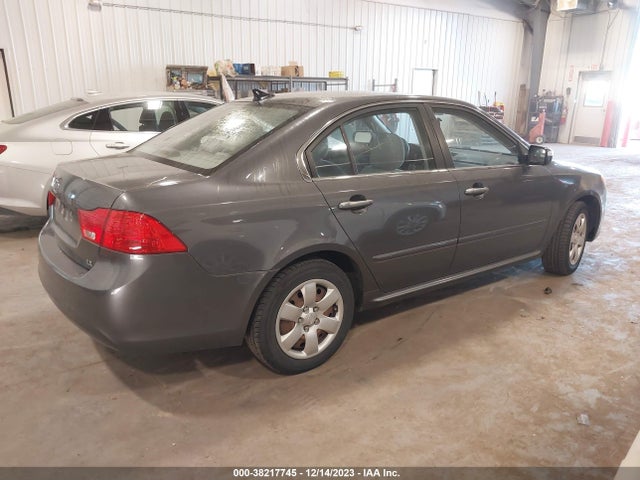 2009 KIA OPTIMA LX VIN: KNAGE228295334638