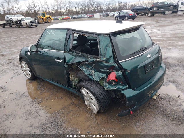 2007 MINI COOPER S WMWMF73527TT83722 Photo 2