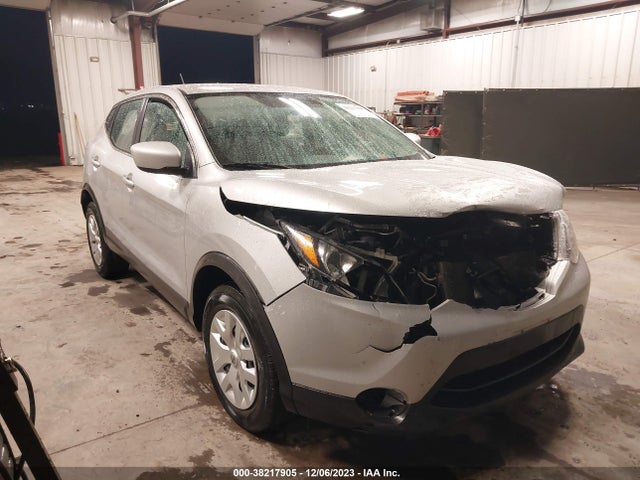 Nissan Rogue Sport S 2018 JN1BJ1CR9JW256628 main image