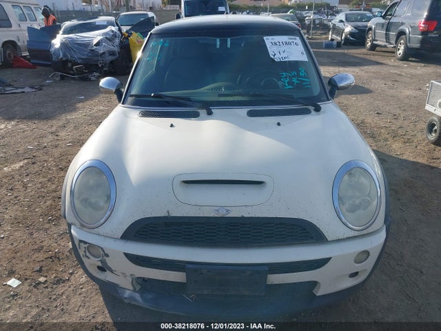 2006 MINI COOPER S WMWRE33506TJ37588 Photo 5