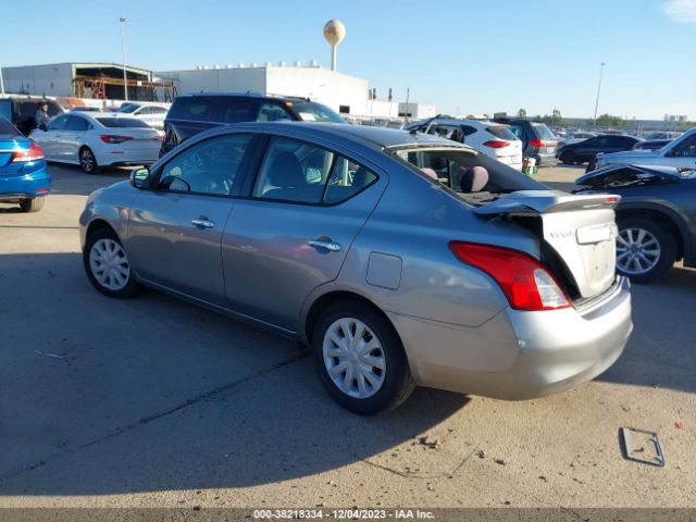 3N1CN7AP3EL818676 Nissan Versa 1.6 Sv