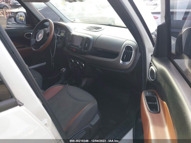 2014 FIAT 500L ZFBCFADH4EZ005757 Photo 4