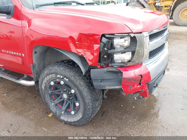 2007 CHEVROLET SILVERADO 1500 LT1 VIN: 2GCEK13M071505829