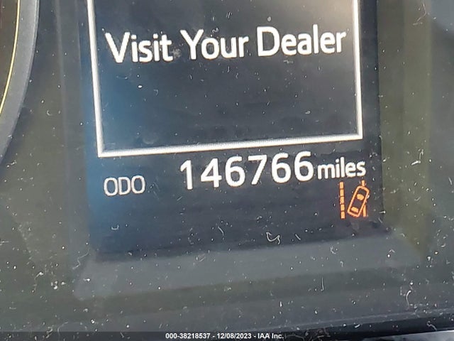 Toyota RAV4 LE 2018 JTMBFREV0JJ220671 Image 15