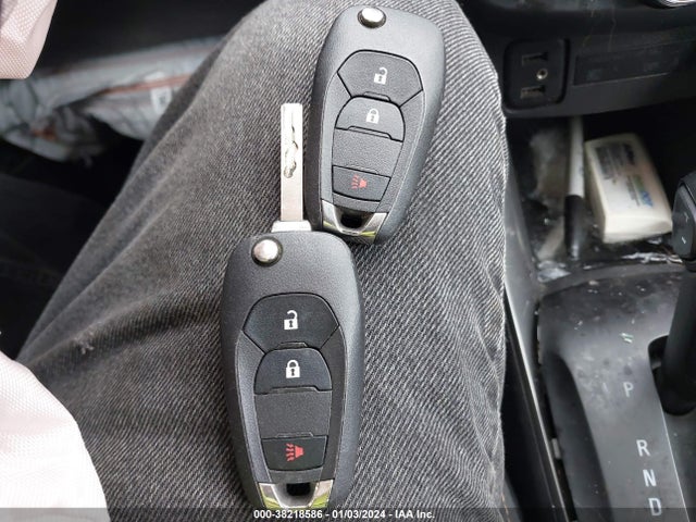 Chevrolet Trax Awd Ls 2020 3GNCJNSB5LL129937 Image 11