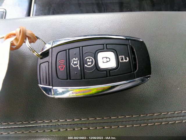 5LMJJ3LTXJEL14924 Lincoln Navigator L Reserve