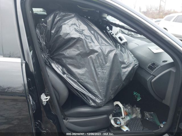 2011 MERCEDES-BENZ C 63 AMG WDDGF7HB9BF544367 Photo 4