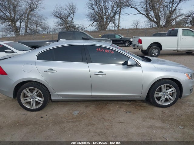 YV1612TK6F1342310 Volvo S60 T5 Premier