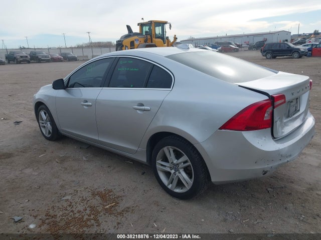 YV1612TK6F1342310 Volvo S60 T5 Premier