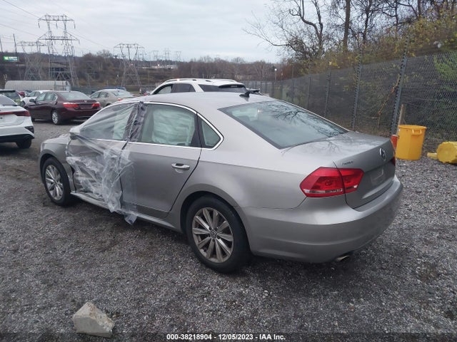 2012 VOLKSWAGEN PASSAT 2.5L SEL VIN: 1VWCP7A35CC066392