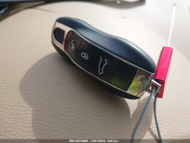 2011 PORSCHE CAYENNE WP1AB2A29BLA41995 Photo 10