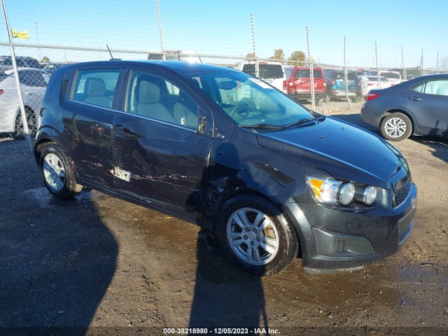Chevrolet Sonic Lt Auto 2015 1G1JC6SH2F4101990 Image 1