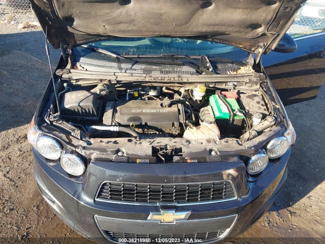 Chevrolet Sonic Lt Auto 2015 1G1JC6SH2F4101990 Image 10