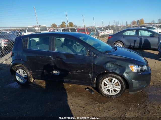 Chevrolet Sonic Lt Auto 2015 1G1JC6SH2F4101990 Image 13