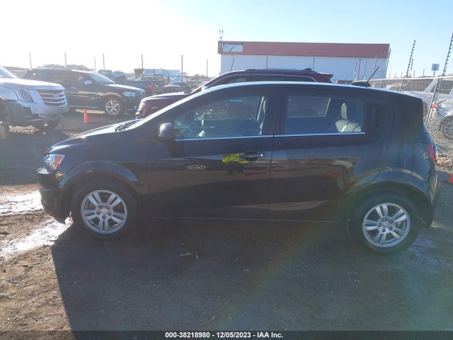 Chevrolet Sonic Lt Auto 2015 1G1JC6SH2F4101990 Image 14