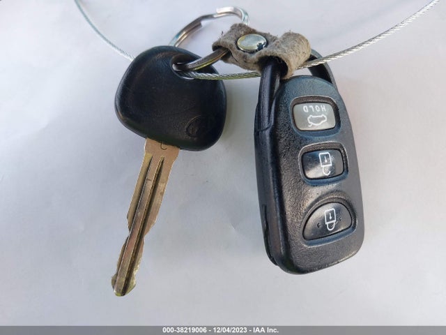 2013 HYUNDAI ELANTRA GLS VIN: 5NPDH4AEXDH275881
