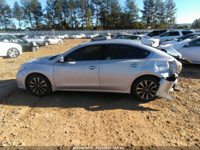 1N4AL3AP5HC126654 Nissan Altima 2.5 Sl