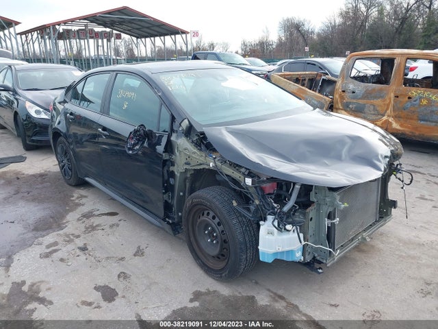 Toyota COROLLA LE 2020 5YFEPRAE0LP124084 Image 1