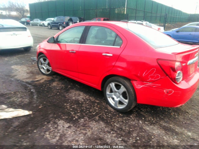 Chevrolet Sonic Ltz Auto 2015 1G1JE5SB1F4110874 Image 3