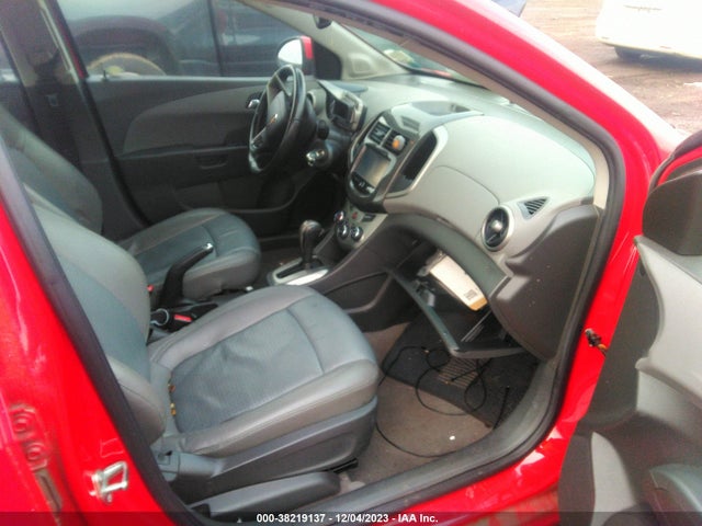 Chevrolet Sonic Ltz Auto 2015 1G1JE5SB1F4110874 Image 5