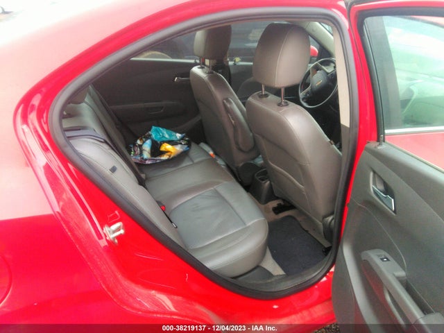 Chevrolet Sonic Ltz Auto 2015 1G1JE5SB1F4110874 Image 8
